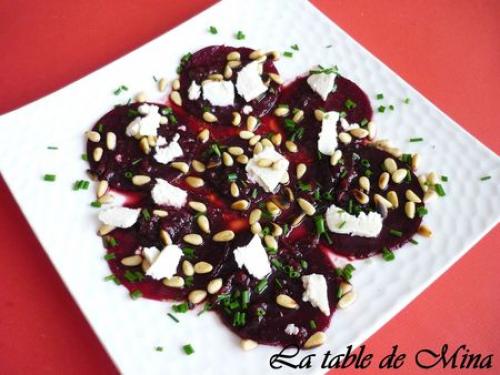 Carpaccio de betterave, fromage de chèvre et pignons de Mamina13 | Photo de Mamina13