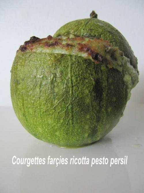 Courgettes rondes, ricotta et pesto de persil de Amiel | Photo de Amyel 2283