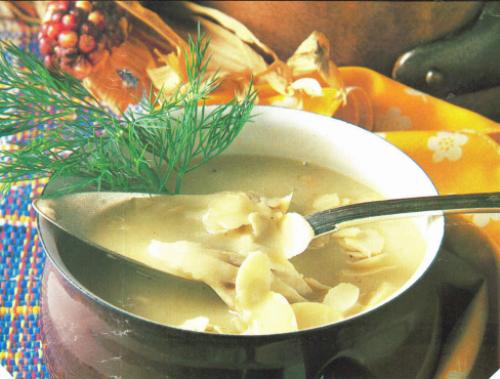 Crème de poulet aux amandes de Pol Martin | Photo de PassionRecettes