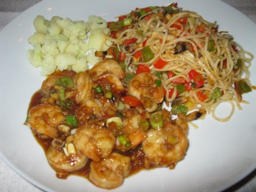 Crevettes teriyaki au gingembre et nouilles cantonaises de Beaubarbu | Photo de Beaubarbu