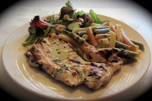 Escalopes dorées sur bbq, pâtes aux champignons de Messidor | Photo de Messidor