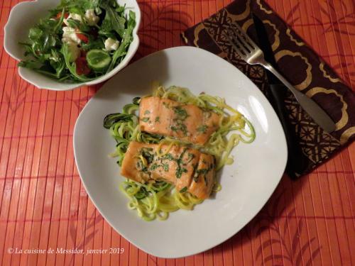 Filet de truite et spaghettis de courgette sur plaque de Messidor | Photo de Messidor