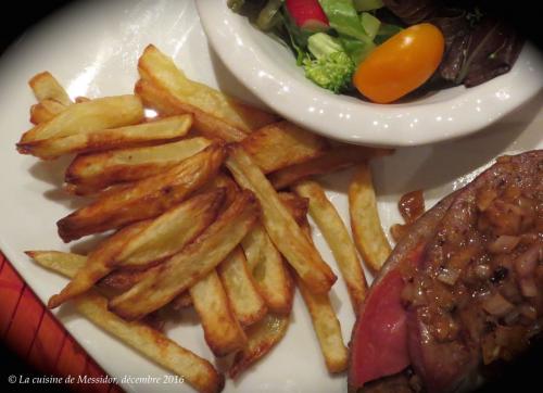 Foie de veau bordelais et frites parfaites no 3+ de Messidor | Photo de Messidor