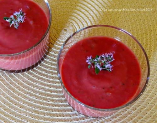 Gaspacho exquis, fraises et coco + de Messidor | Photo de Messidor