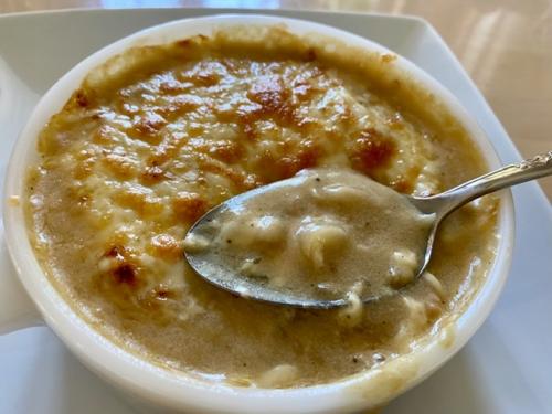 Ma soupe à l'oignon gratinée préférée de Mireille | Photo de Mireille