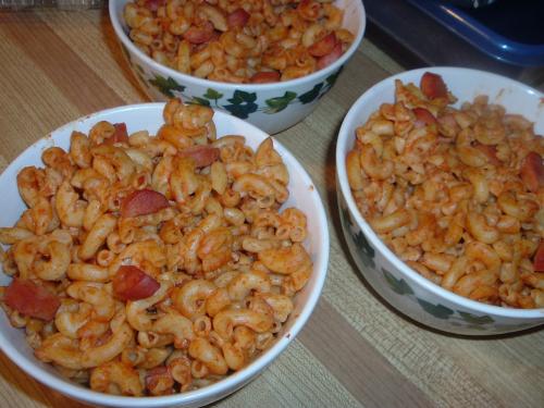 Macaroni à la soupe aux tomates et saucisses de rémy de Clubdes8 | Photo de PassionRecettes