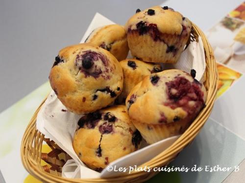 Muffins aux bleuets, framboises et yogourt de Esther B | Photo de Estherb