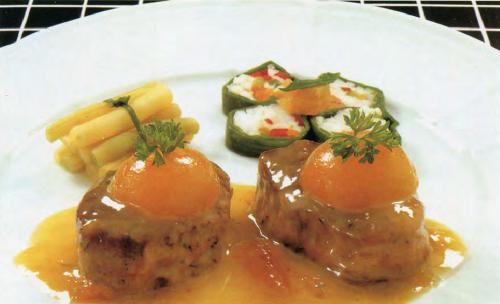 Noisettes de porc aux abricots de Qu'est-Ce Qu'on Mange | Photo de PassionRecettes