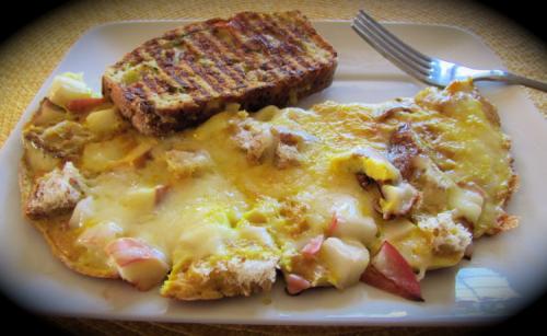 Omelette aux pommes, au cari et au fromage de Messidor | Photo de Messidor