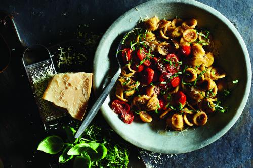 Orecchiette aux tomates rôties et séchées au soleil de Edition Nouvelles | Photo de Edition nouvelles