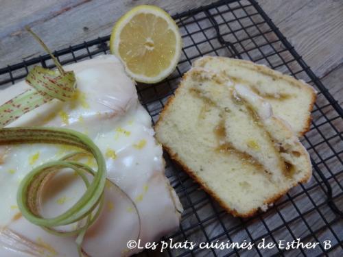 Pain-gâteau à la rhubarbe et au citron de Esther B | Photo de Estherb