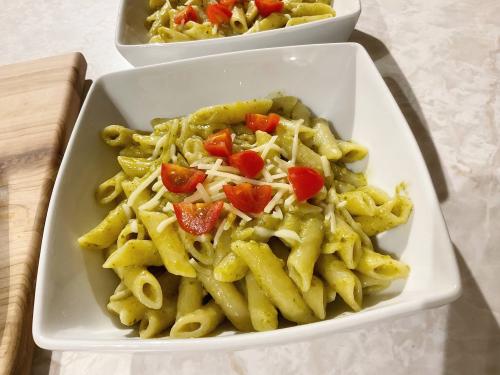 Pâtes au pesto et tomates cerises de Mireille | Photo de Mireille