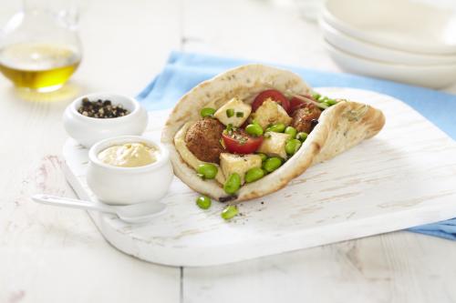 Pita au tofu, fèves edamames et falafel de Abo | Photo de Abo