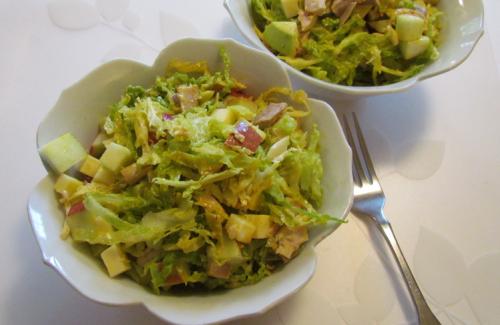 Salade de chou de savoie à la pomme, au cari et au cheddar de Messidor | Photo de Messidor