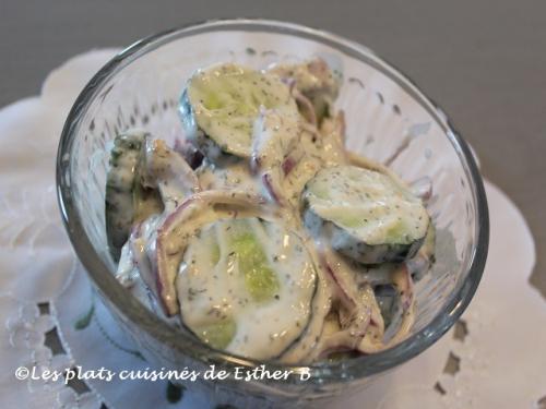 Salade de concombres et oignons rouges de Esther B | Photo de Estherb