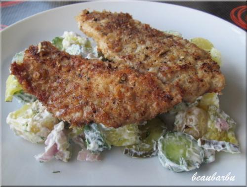 Schnitzel de porc, salade de concombres, pommes de terre et cornichons à l'aneth (danny st-pierre) présentation