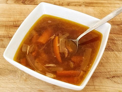 Soupe à l'orge et aux julienne de légumes de Corralou | Photo de Mireille