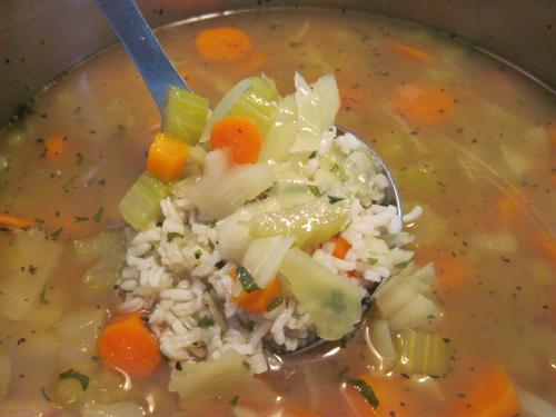 Soupe au poulet, légumes et riz de Corralou | Photo de Corralou