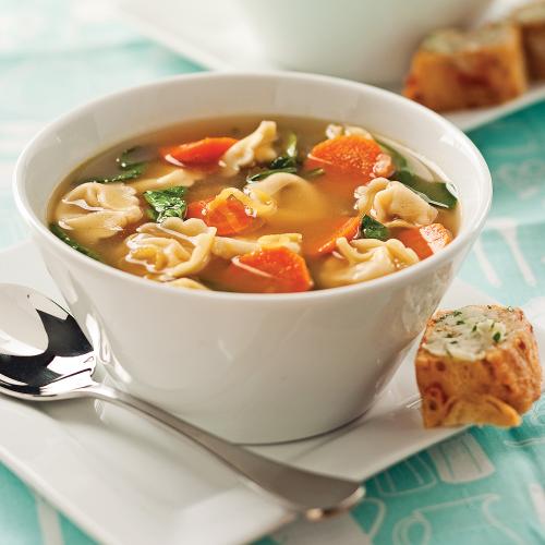 Soupe aux légumes et aux tortellinis de Celui | Photo de Celui