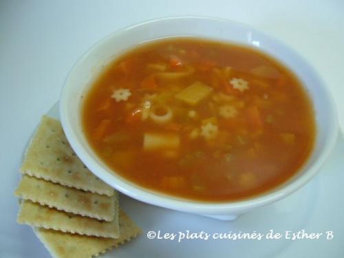 Soupe aux tomates et aux nouilles de Esther B | Photo de Estherb