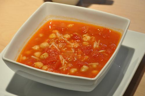 Soupe aux tomates et pois chiches de Mireille | Photo de Mireille