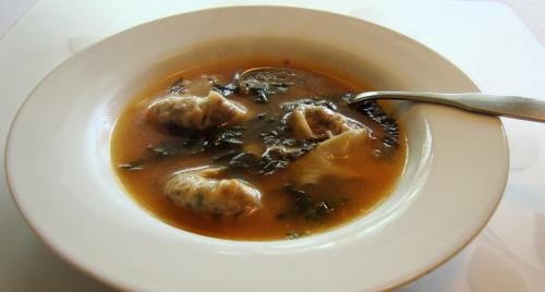 Soupe de won ton aux champignons et aux pacanes de Messidor | Photo de Messidor