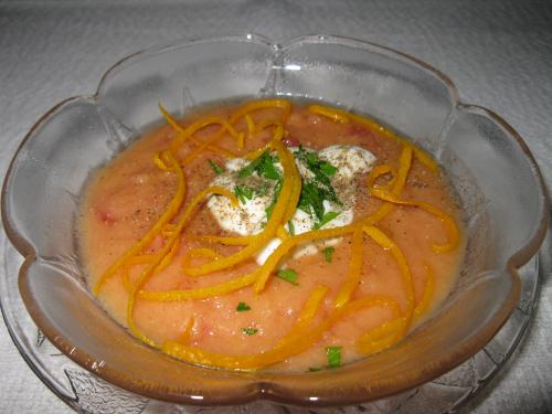 Soupe froide à la tomate, au concombre et à l'orange de Beaubarbu | Photo de Beaubarbu