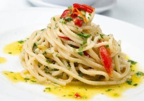 Spaghetti à l'huile et à l'ail | Photo de PassionRecettes