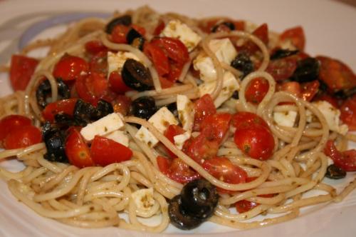 Spaghettinis au pesto et fromage feta de Mireille | Photo de Mireille