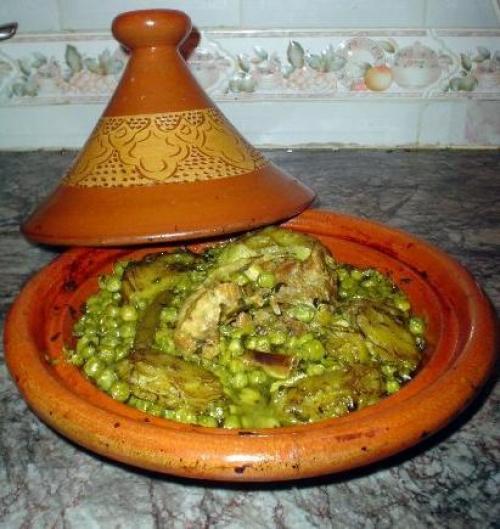 Tagine de cardons, petits pois et artichauts