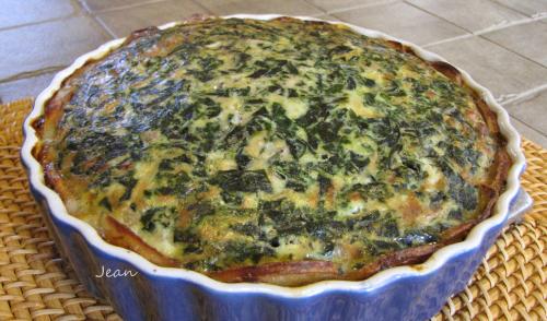 Tarte aux épinards sur patates sautées.