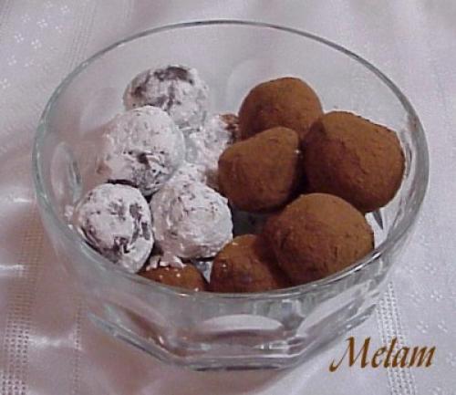 Truffes aux noisettes divines de Melam | Photo de Melam