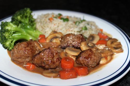 Boulettes de boeuf aux carottes en sauce de Nell | Photo de Nell