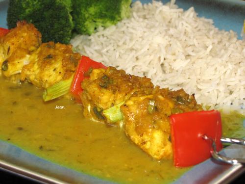 Brochettes d'aiglefin au curry jamaïcain de Nell | Photo de Nell