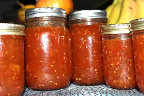 Confiture de tomates mi mûres et pommes de Nell | Photo de Nell