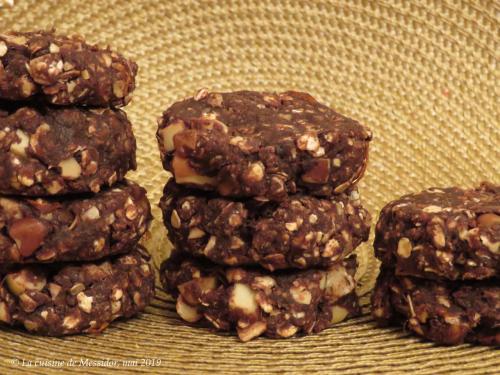 Galettes de dattes, cacao et noix du brésil de Messidor | Photo de Messidor