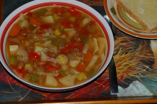 Mijoteuse : soupe végétarienne aux légumes et aux haricots de Pico57 | Photo de Pico57