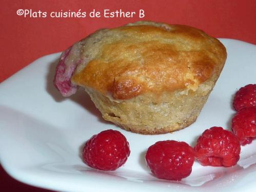 Muffins aux framboises et chocolat blanc de Esther B | Photo de Estherb