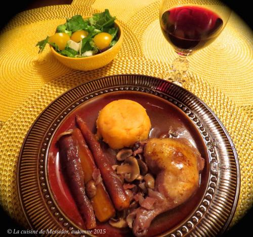 Poulet braisé au vin rouge de Messidor | Photo de Messidor