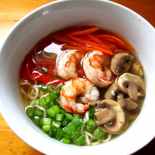 Soupe ramen aux crevettes ou vide frigo de Louise B. | Photo de Louise b.