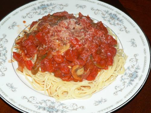 Spaghettini primavera et parmesan de mireille de Mireille Et Baddy | Photo de Baddy