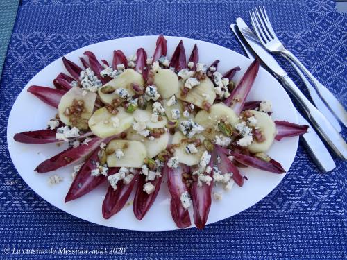 Assiette d'endives à la pomme et au bleu + de Messidor | Photo de Messidor