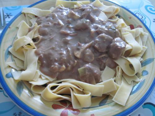 Bœuf stroganoff à la mijoteuse pour pâtes de Corralou | Photo de Corralou