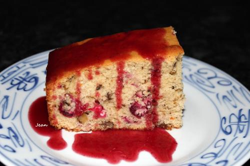 Gâteau canneberges, orange et noix de Nell | Photo de Nell