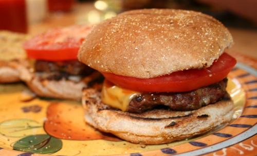 Hamburger de veau au cari sur le bbq de Mireille | Photo de Mireille