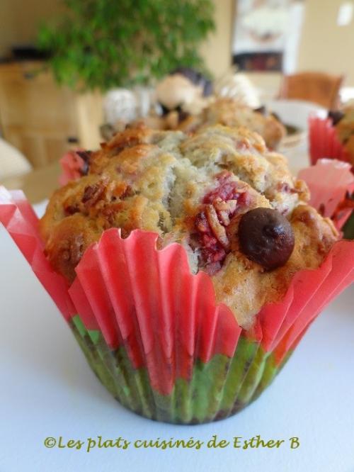 Muffins aux framboises, au chocolat noir et à la noix de coco de Esther B | Photo de Estherb