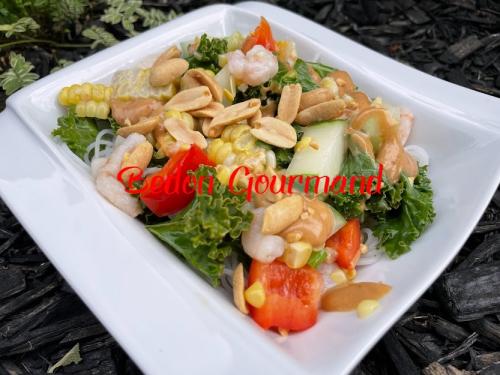 Salade de maïs, kale et crevettes, vinaigrette lime et arachides de Bedon Gourmand | Photo de Bedon gourmand