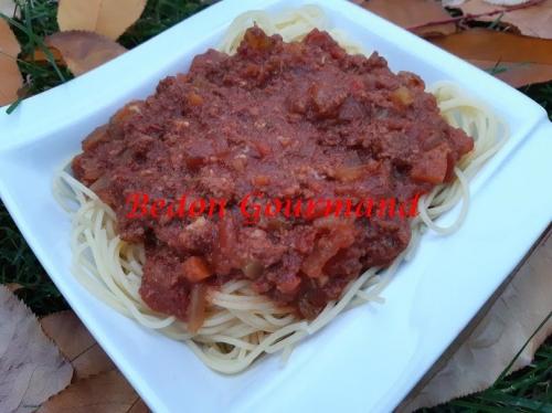 Sauce à spaghetti aux saucisses à la mijoteuse de Bedon Gourmand | Photo de Bedon gourmand