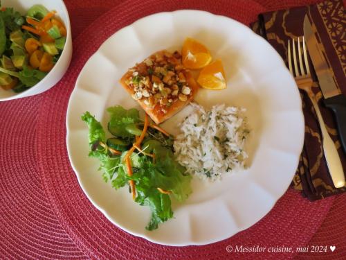 Saumon en croûte de caramel de noix, façon thaïe + de Messidor | Photo de Messidor