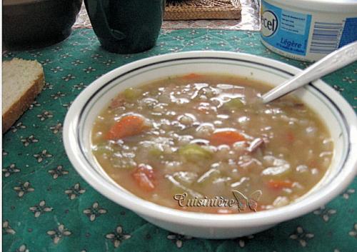 Soupe à l'orge, aux légumes et au cari de Cuisinière1 | Photo de Cuisinière1